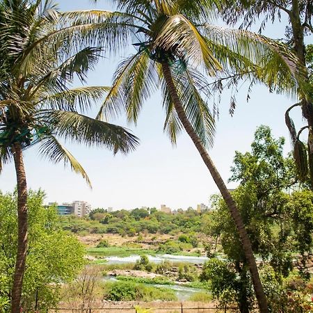 Hostel Urban Nomads Pune Riverside Colive Cowork Exterior foto