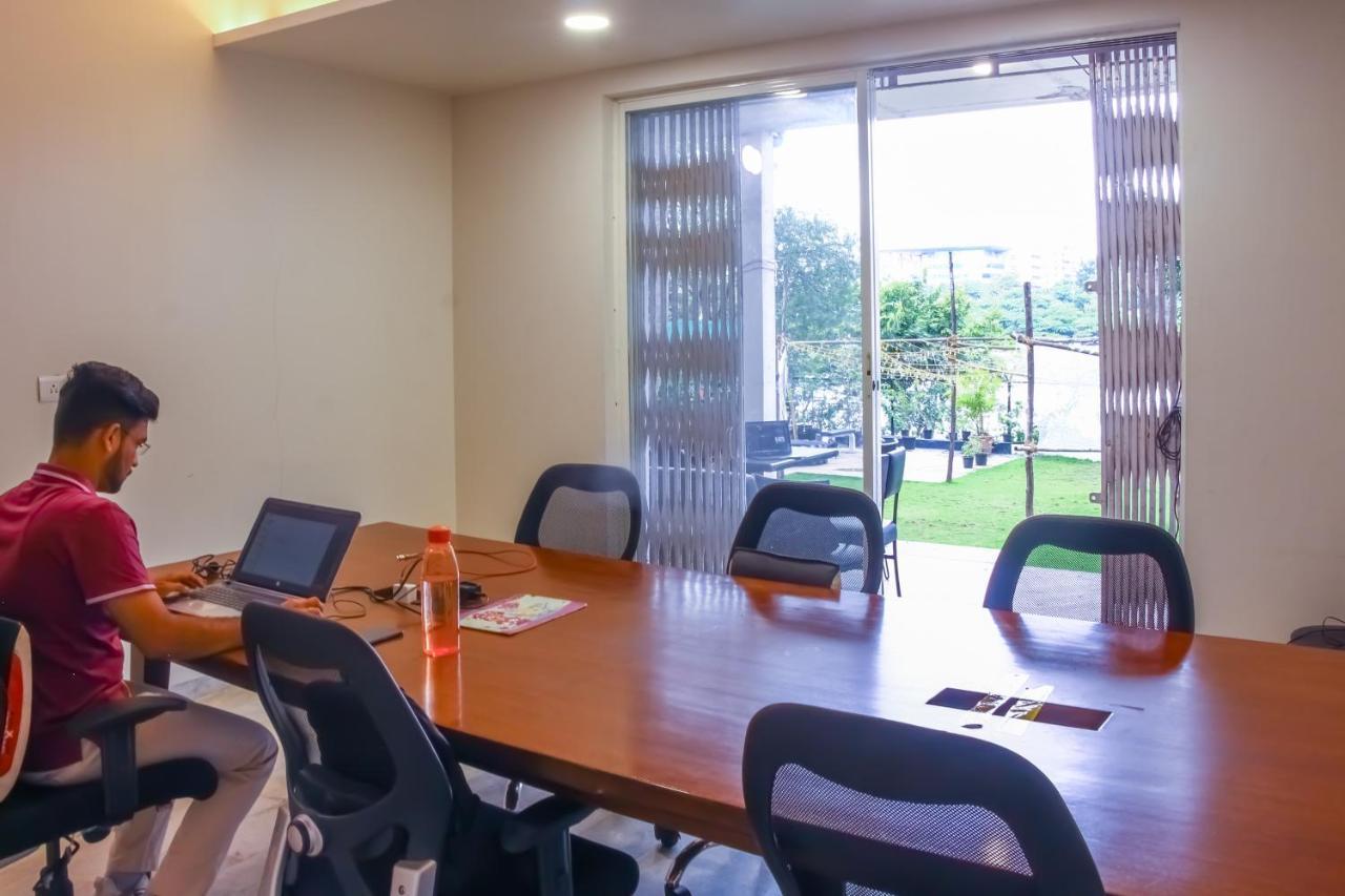 Hostel Urban Nomads Pune Riverside Colive Cowork Exterior foto