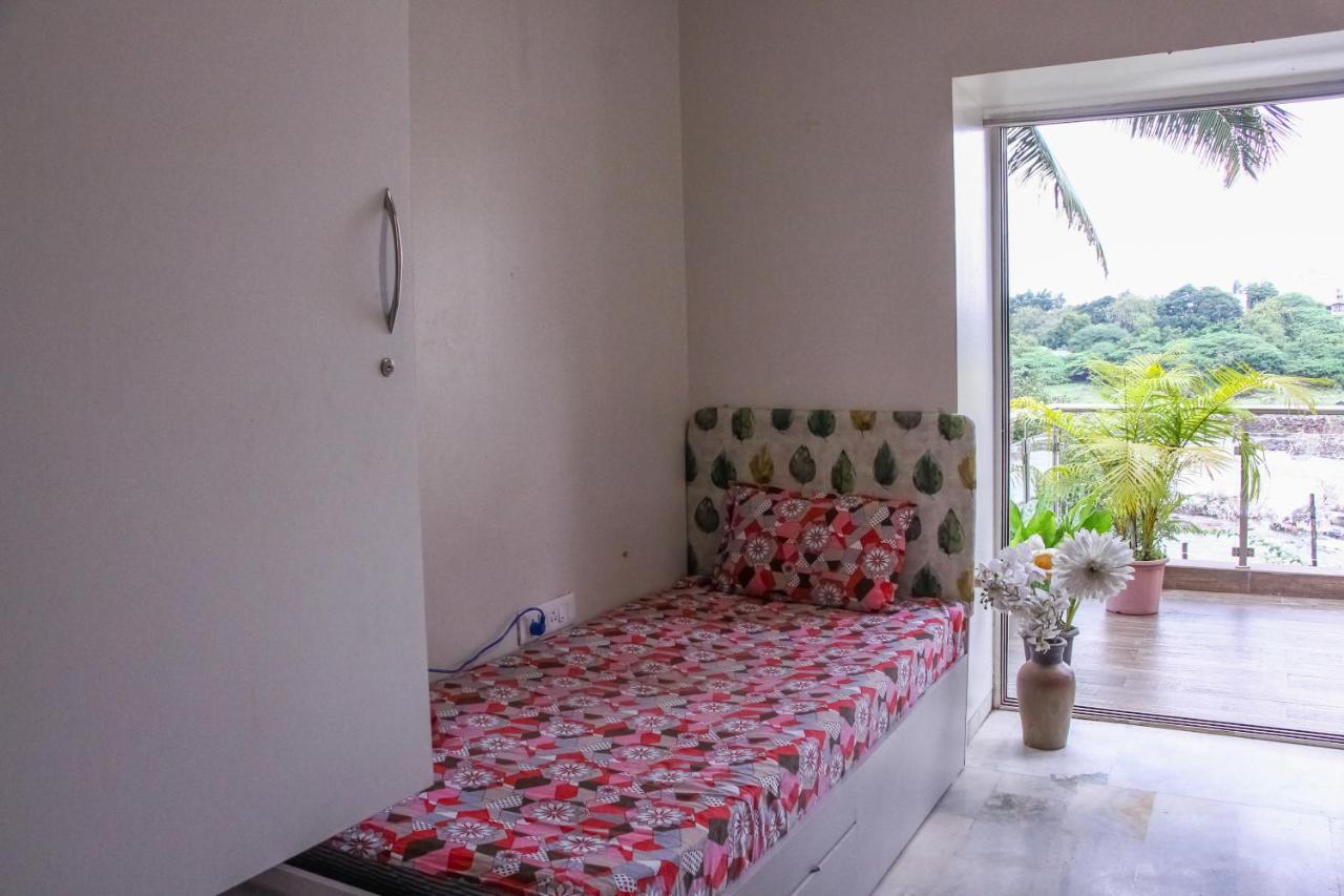 Hostel Urban Nomads Pune Riverside Colive Cowork Exterior foto